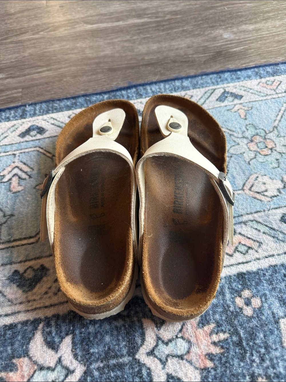 Birkenstock Gizeh white sandals. Size 38. - Picture 2 of 5